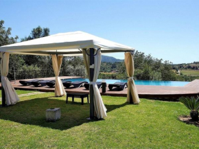 Sunny Mansion in Manacor with Swimming Pool